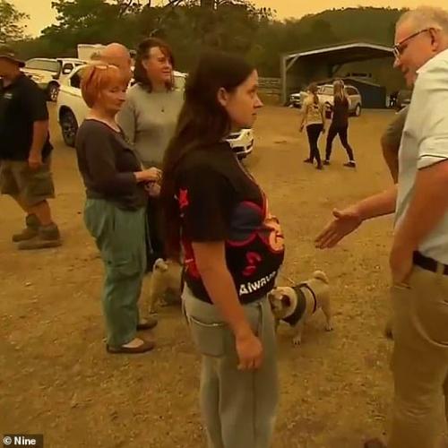 Scott Morrison Heckled After Trying To Shake Hands With A Bushfire Victim In NSW