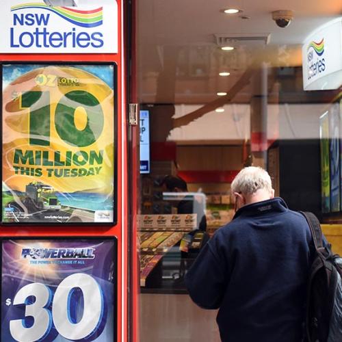 Australian Woman Changes One Little Thing.. And Wins The Lottery!