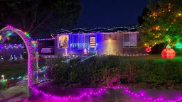 Yambina Christmas Lights