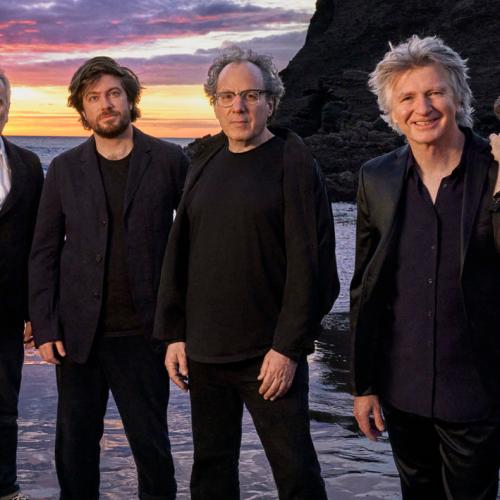 Crowded House cancels Canberra show after positive COVID result