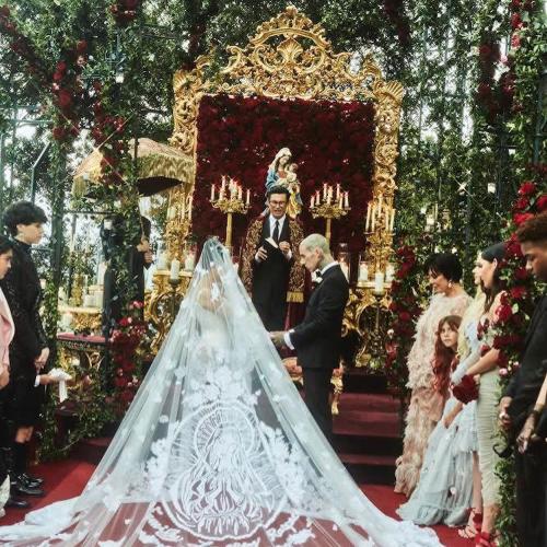 Kourtney Kardashian and Travis Barker Get Married For The THIRD TIME In Italy!