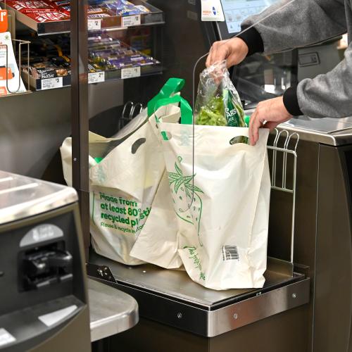 Woolies & Big W ditch the plastic bag