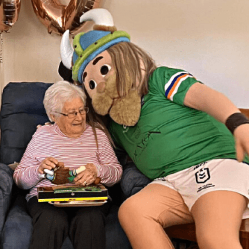 100 year old Raiders fan ready to blow the Viking Horn