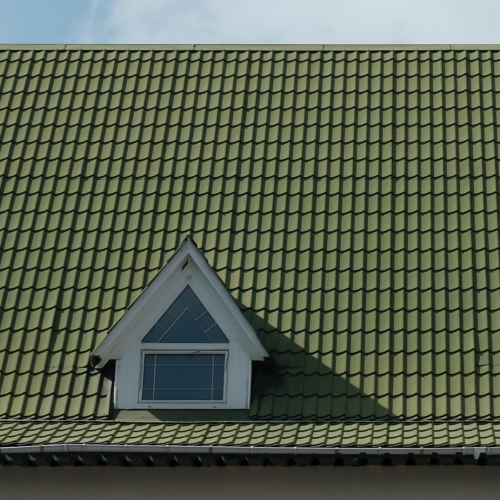 Which type of roof is more likely to leak?