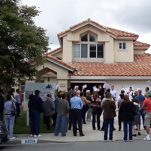 WHY ARE HOMES STRUGGLING TO MOVE IN CANBERRA?